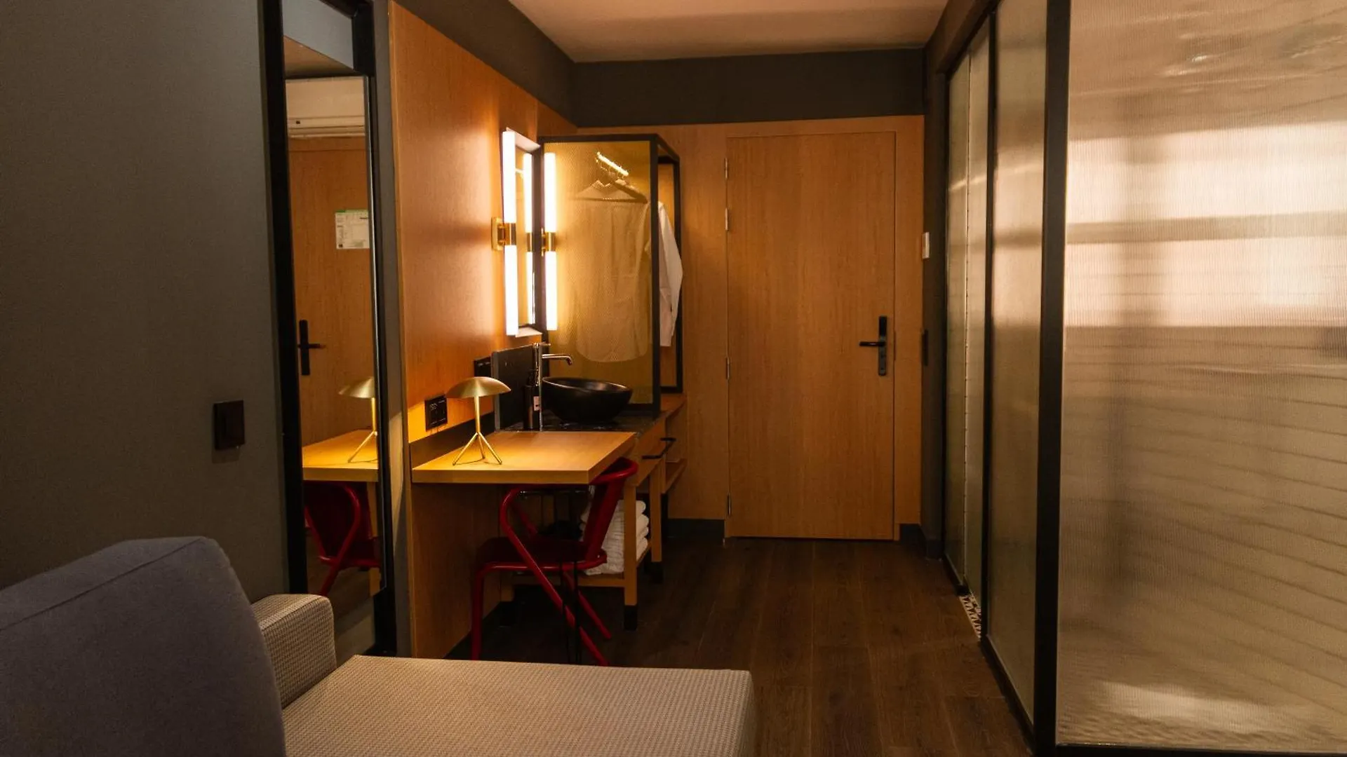 Letoh Letoh Sevilla Seville