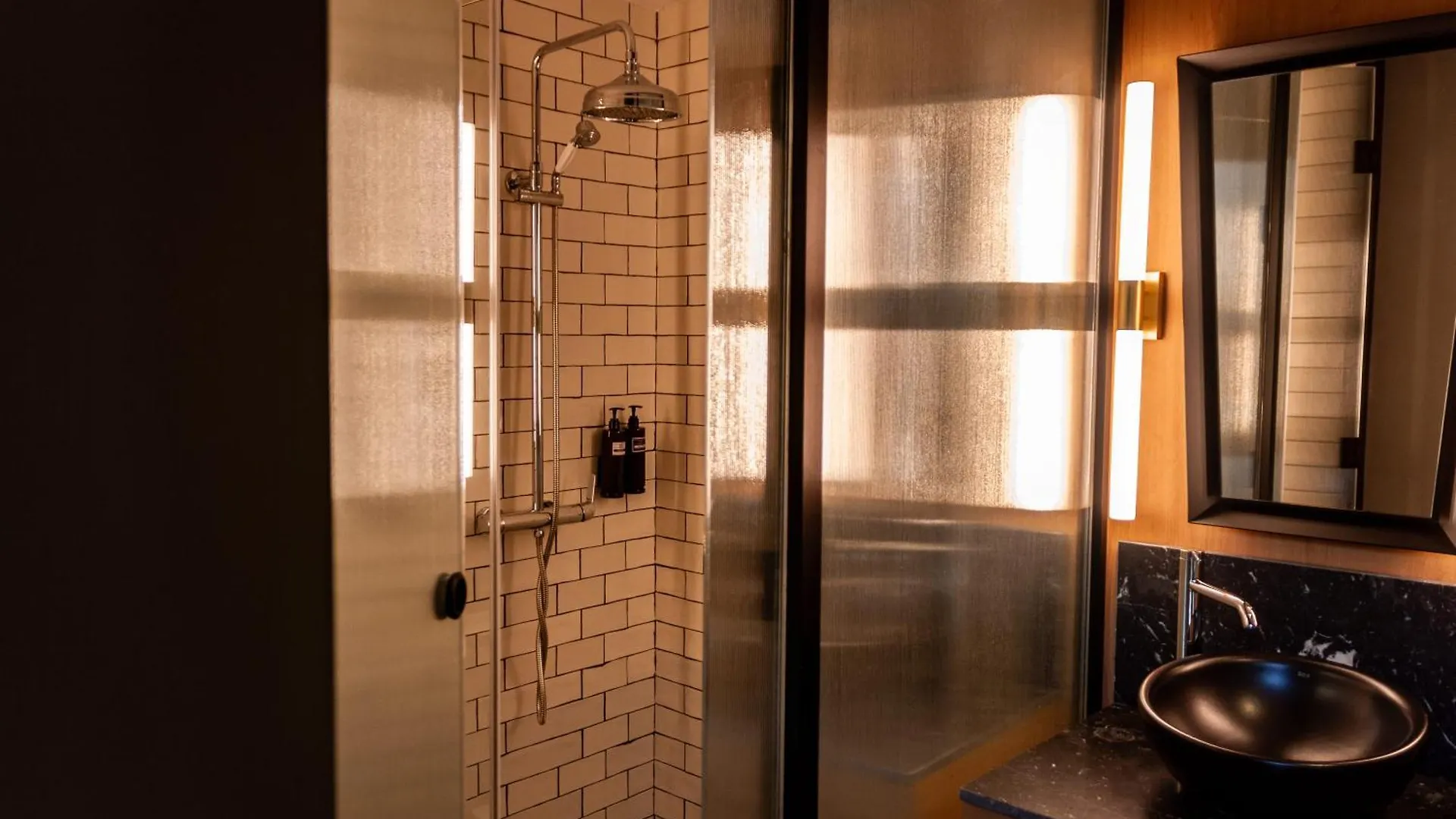Letoh Letoh Sevilla Espanha