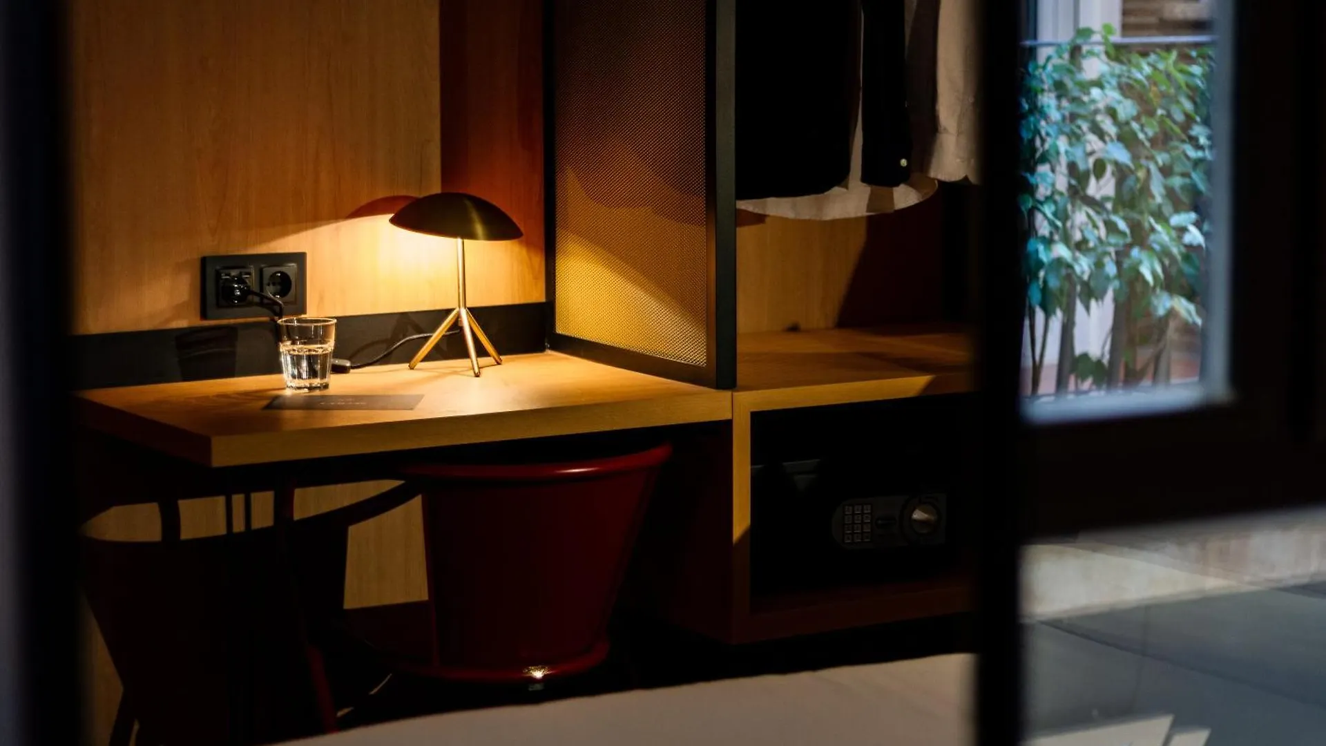 Letoh Letoh Sevilla Hotel
